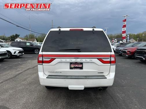 2016 Lincoln Navigator Select