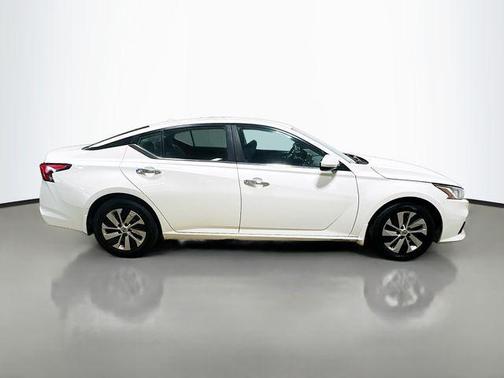 Glacier White 2020 Nissan Altima S FWD