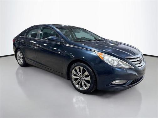 2013 Hyundai SONATA SE
