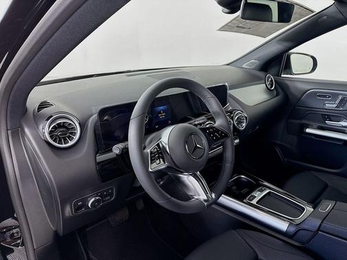 Night Black 2025 Mercedes-Benz GLA 250 4MATIC