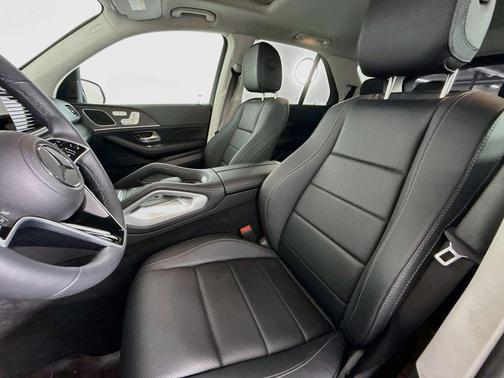 Black 2026 Mercedes-Benz GLE 350 4MATIC