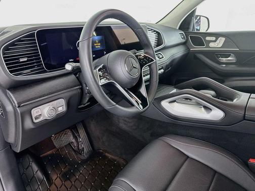 Black 2026 Mercedes-Benz GLE 350 4MATIC