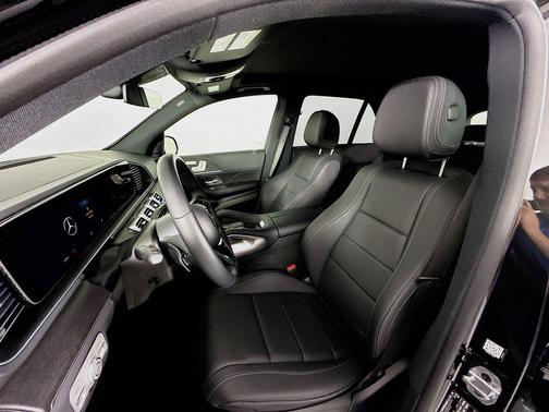 Obsidian Black Metallic 2026 Mercedes-Benz GLE 350 4MATIC