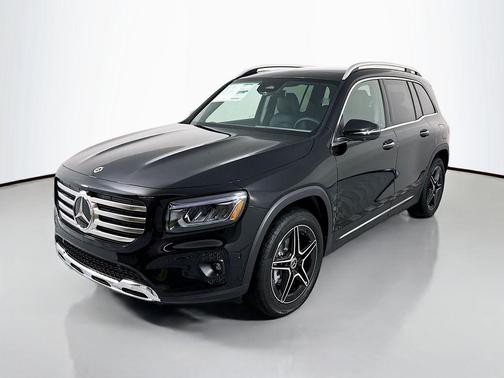 Night Black 2026 Mercedes-Benz GLB 250 4MATIC