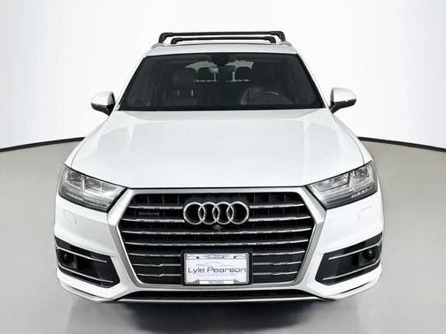Glacier White Metallic 2017 Audi Q7 2.0T Premium
