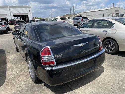 2006 Chrysler 300C Base