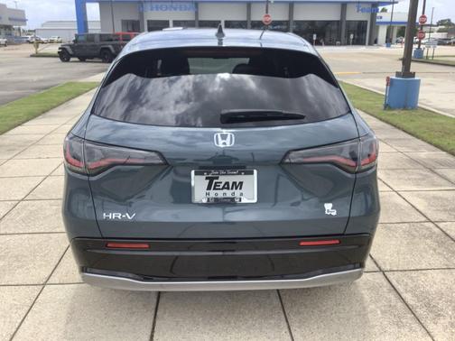 Nordic Forest Pearl 2027 Honda HR-V EX-L