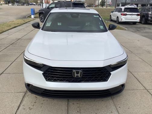 Platinum White Pearl 2026 Honda Accord Hybrid Sport