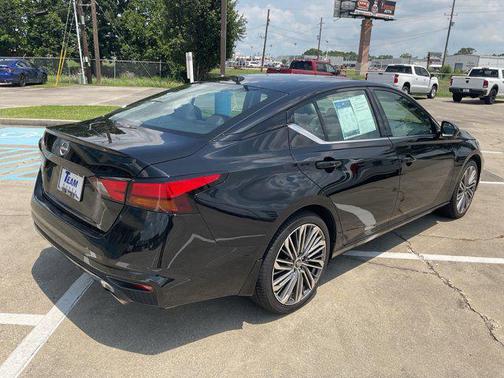 2024 Nissan Altima SR FWD