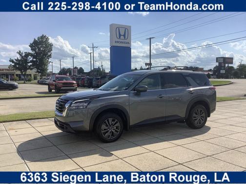 Gun Metallic 2023 Nissan Pathfinder SV FWD