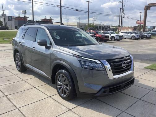 Gun Metallic 2023 Nissan Pathfinder SV FWD