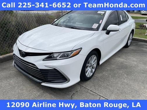 White 2022 Toyota Camry LE