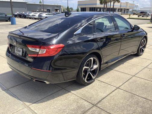 Crystal Black Pearl 2021 Honda Accord Sport SE 1.5T