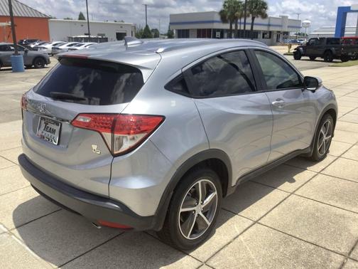Lunar Silver Metallic 2022 Honda HR-V EX