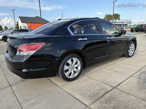 Crystal Black Pearl 2010 Honda Accord EX-L