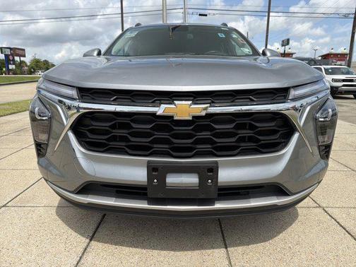 Sterling Gray Metallic 2025 Chevrolet Trax LT