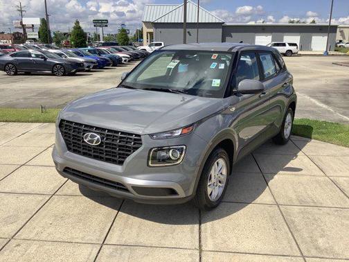 2021 Hyundai VENUE SE