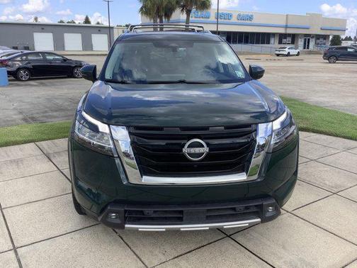 2022 Nissan Pathfinder SL 2WD