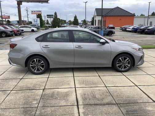 Steel Gray 2024 Kia Forte LXS