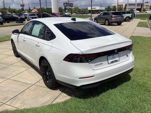 2025 Honda Accord Sport SE 1.5T