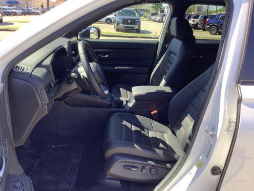 Platinum White Pearl 2026 Honda CR-V Hybrid Sport-L AWD