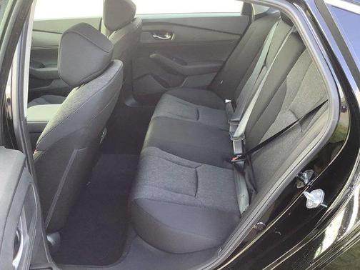 2025 Honda Accord LX 1.5T