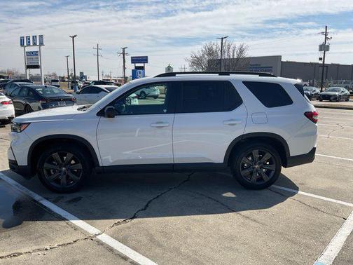 2025 Honda Pilot Sport