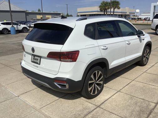 Gray 2024 Volkswagen Taos 1.5T SE