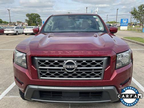Cardinal Red Tricoat 2022 Nissan Frontier SV