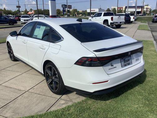 2023 Honda Accord Hybrid Base