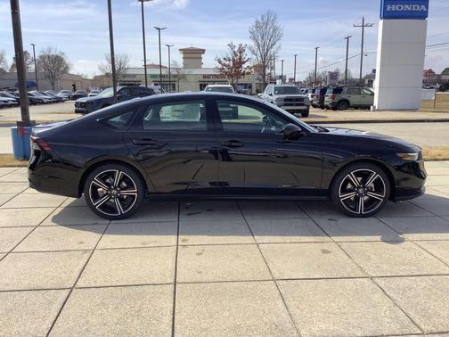 Crystal Black Pearl 2026 Honda Accord SE