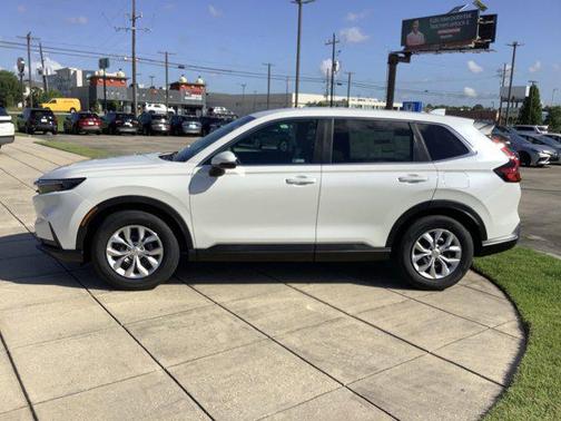 Platinum White Pearl 2026 Honda CR-V LX 2WD