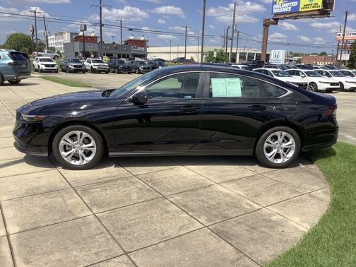 Crystal Black Pearl 2025 Honda Accord LX 1.5T
