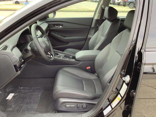 Crystal Black Pearl 2026 Honda Accord Hybrid EX-L