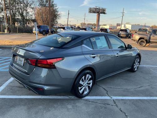 2023 Nissan Altima S FWD