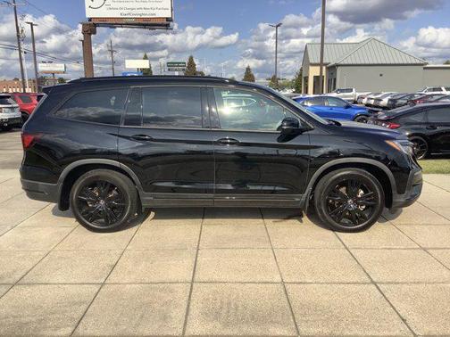 2021 Honda Pilot AWD Black Edition
