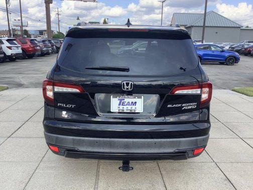 2021 Honda Pilot AWD Black Edition