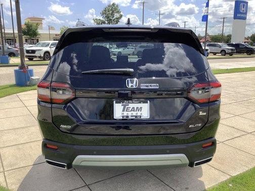 2025 Honda Pilot Elite