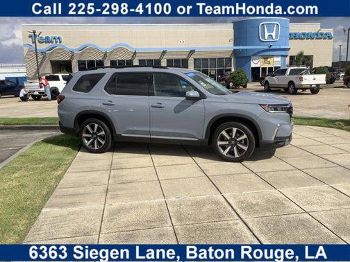 2023 Honda Pilot Touring 8-Passenger