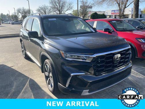 2025 Honda Pilot Touring 8-Passenger