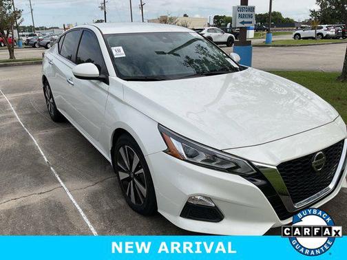 2022 Nissan Altima 2.5 SV