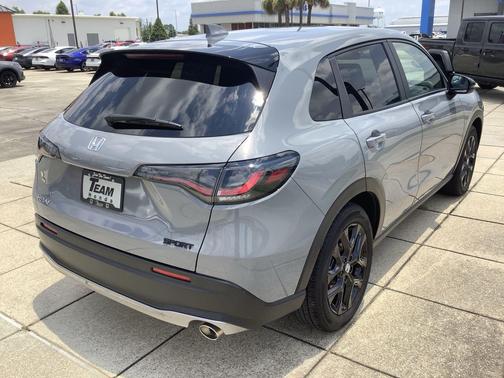 Urban Gray Pearl 2025 Honda HR-V 2WD Sport