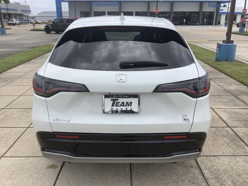 Platinum White Pearl 2027 Honda HR-V EX-L