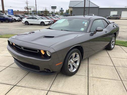 2019 Dodge Challenger SXT