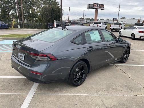 2025 Honda Accord Sport SE 1.5T