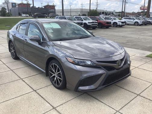 Predawn Gray Mica 2024 Toyota Camry SE