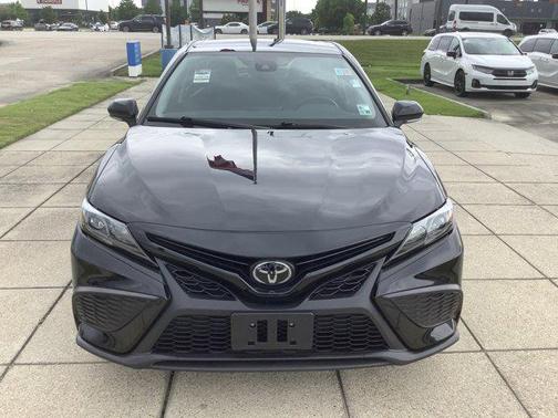 Midnight Black Metallic 2024 Toyota Camry SE