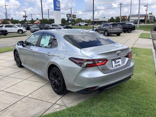 2022 Toyota Camry LE