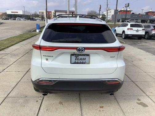 2024 Toyota Venza XLE