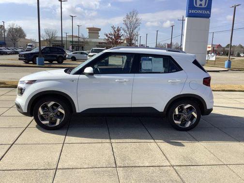 2024 Hyundai VENUE Limited